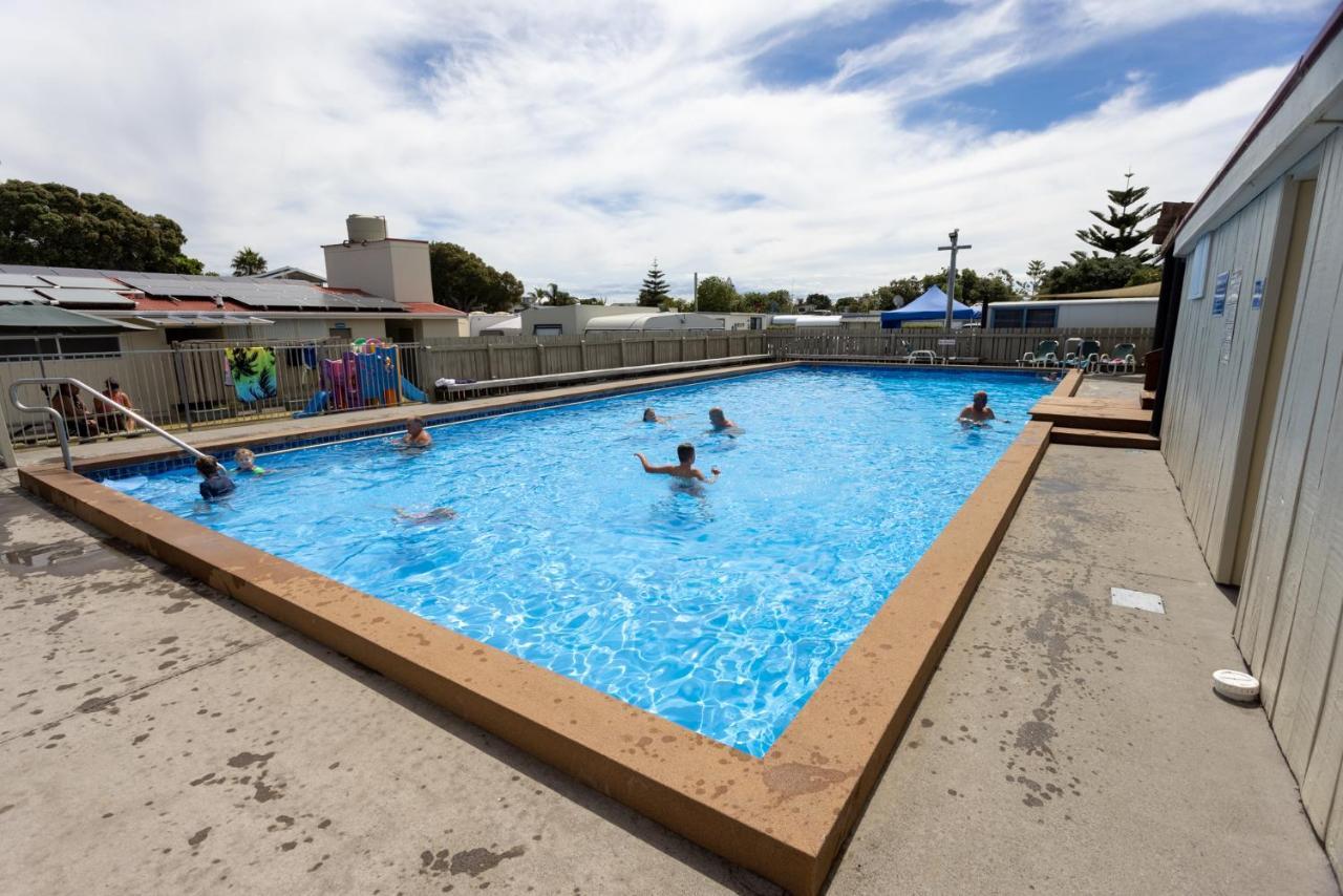 Cosy Corner Holiday Park Маунт Маунгануи Екстериор снимка