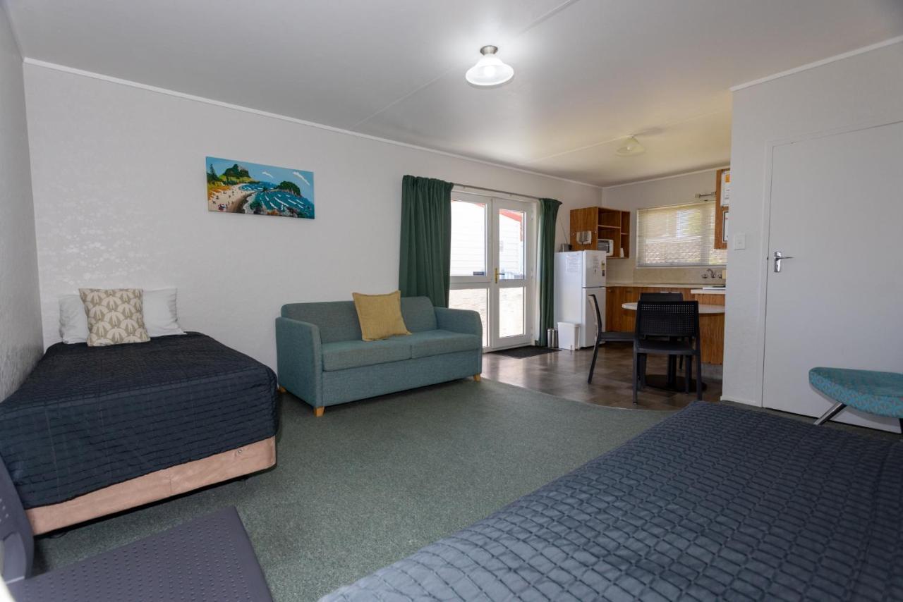 Cosy Corner Holiday Park Маунт Маунгануи Екстериор снимка