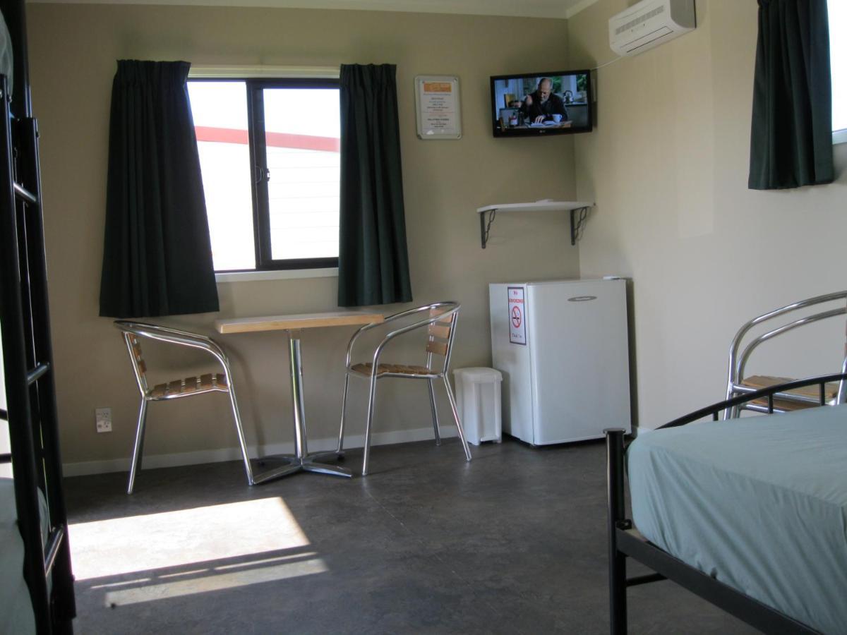 Cosy Corner Holiday Park Маунт Маунгануи Екстериор снимка