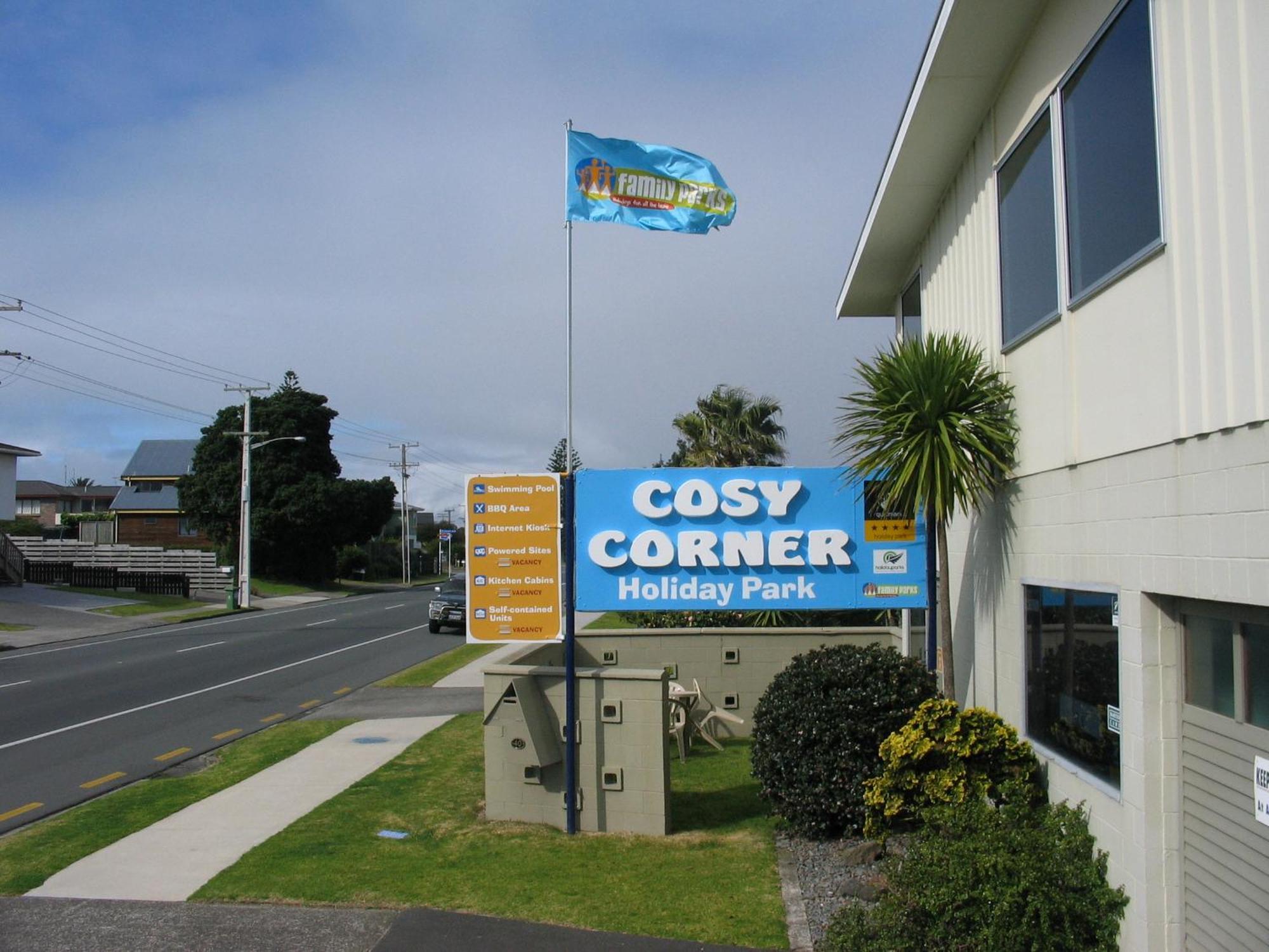 Cosy Corner Holiday Park Маунт Маунгануи Екстериор снимка