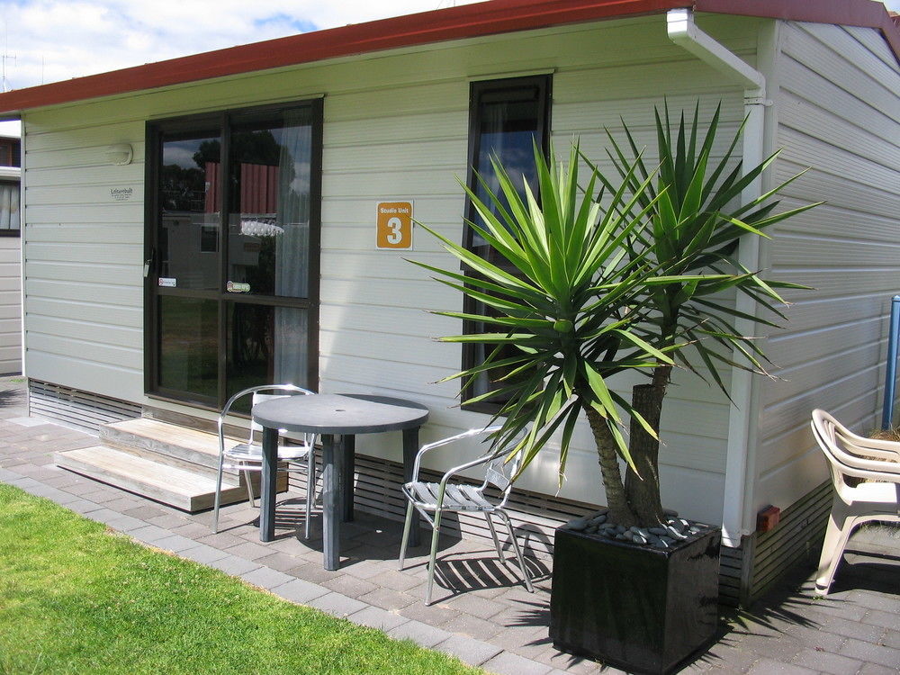 Cosy Corner Holiday Park Маунт Маунгануи Екстериор снимка