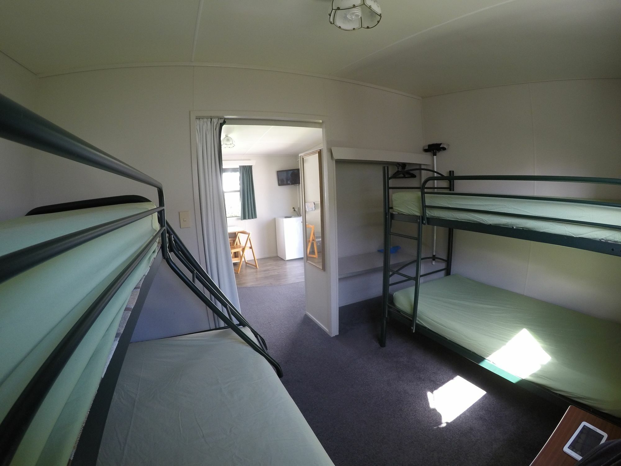 Cosy Corner Holiday Park Маунт Маунгануи Екстериор снимка